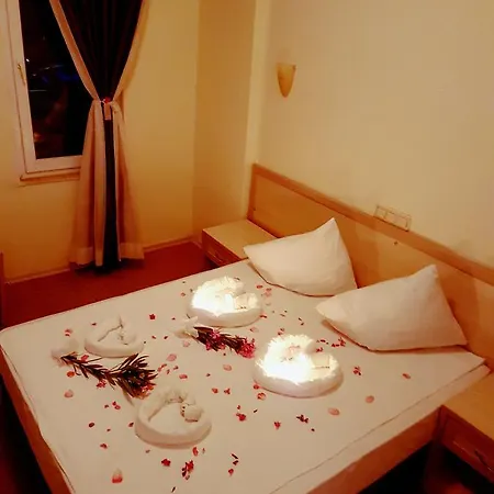 Mikado Szálloda 3*